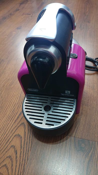Kафе машини Delonghi с капсули nespreso!!!