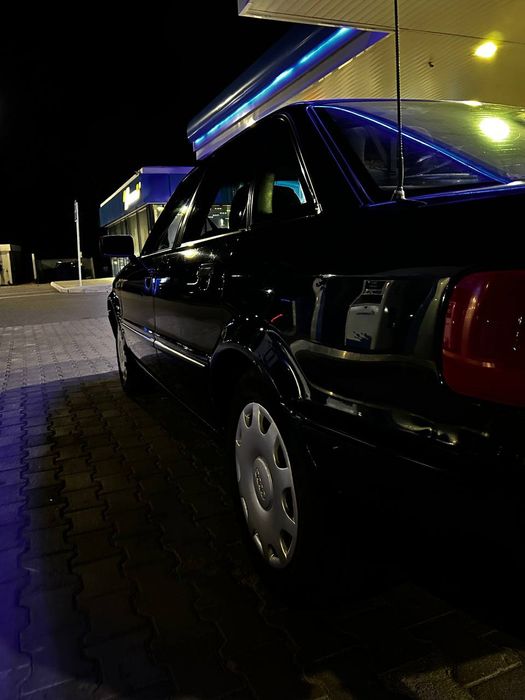 Продам ауди 80 б4