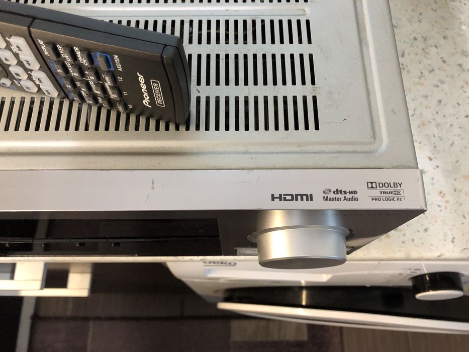 Pioneer VSX-527 resiver