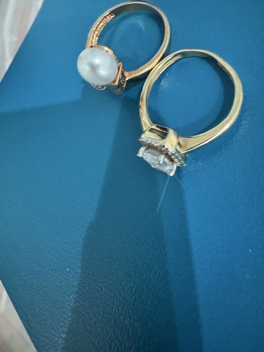 Продам золотое кольцо с жемчугом