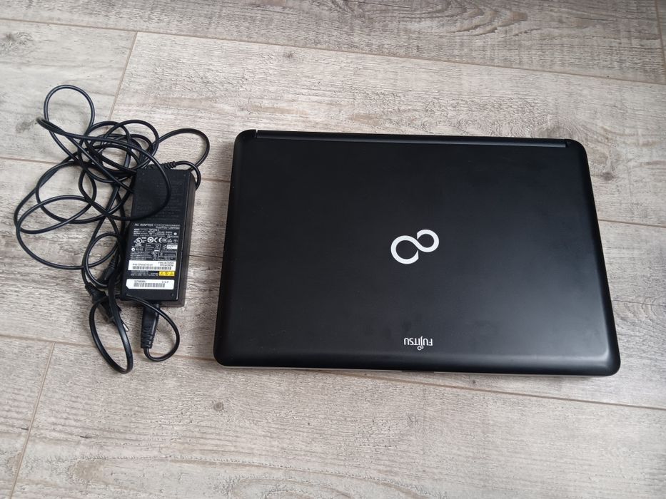 Laptop Fujitsu Siemens pentru piese