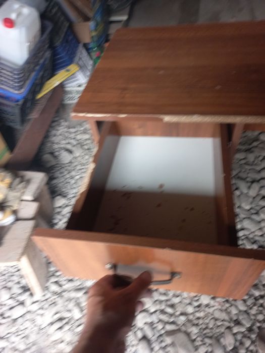 Продаётся столик для магазина