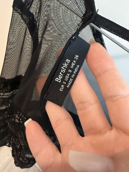 Bluza eleganta din plasa cu margele si paiete