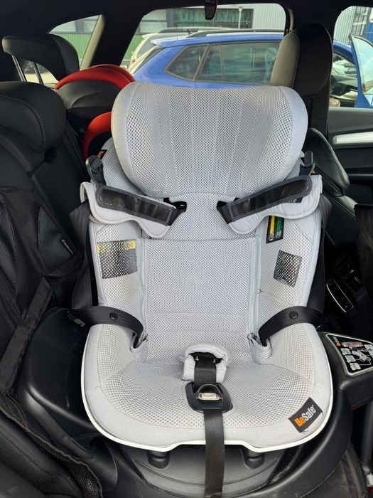 Besafe Izi turn scaun auto copii