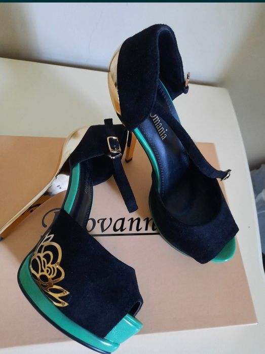 Туфли женские ;)