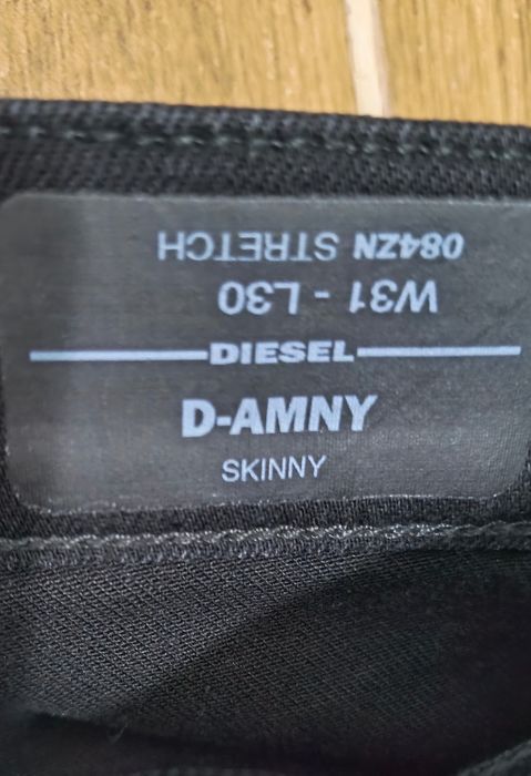 Blugi Diesel bărbați