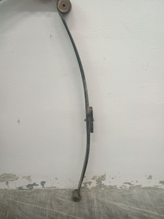 Vând foaie de arc dubă Iveco