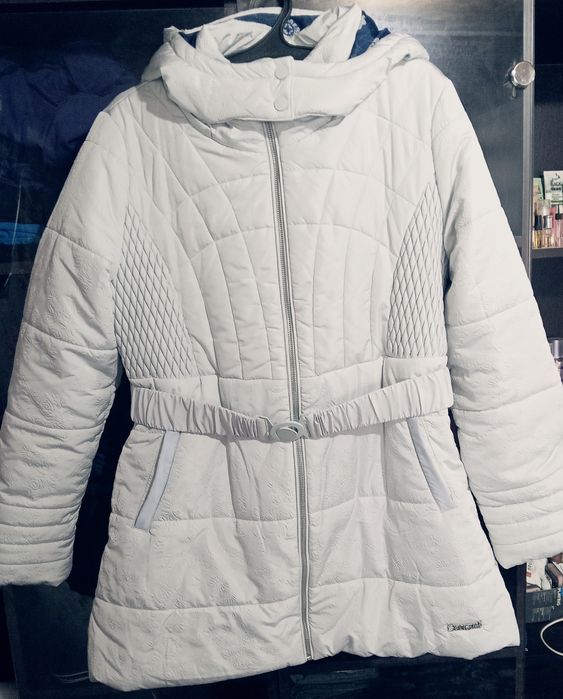 Продам куртку зимнию