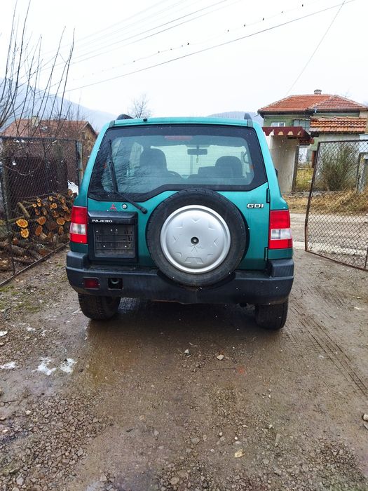 Митцубиши пинин 1.8 гди 3 вр на части 2000 год