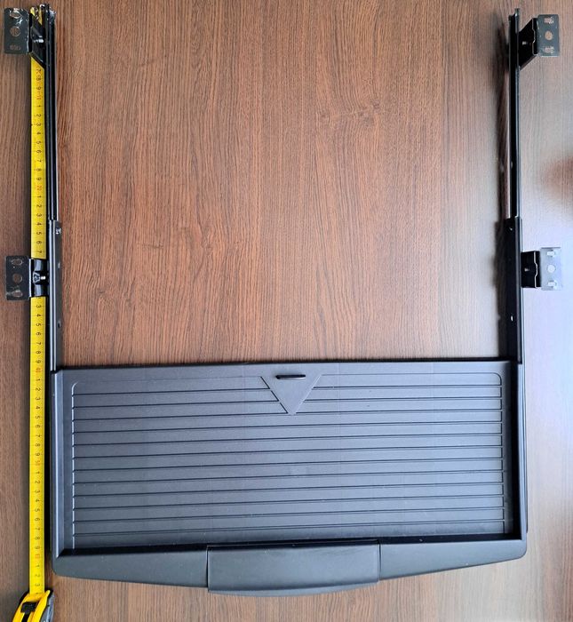 Tavă glisanta pentru tastatură și mouse, cu suport pentru pixuri