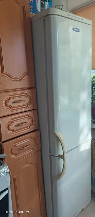 Холодильник Бирюса рабочии