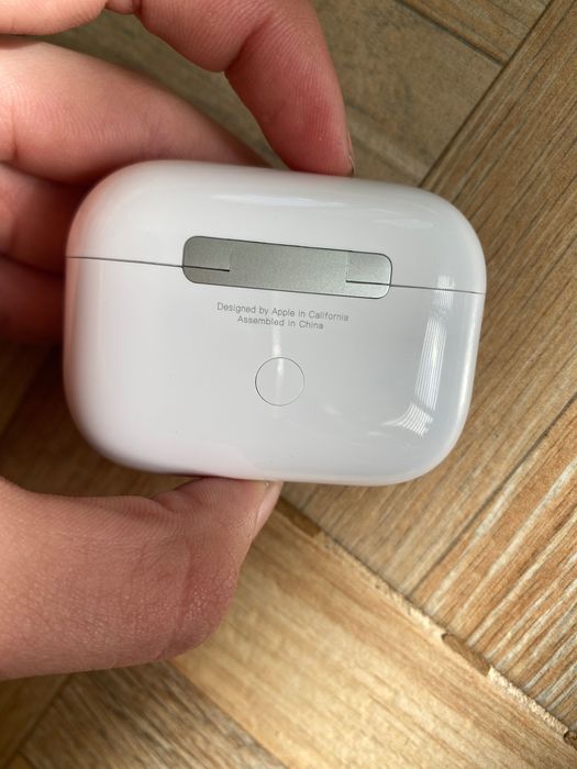 AirPods Pro 2 - слушалки