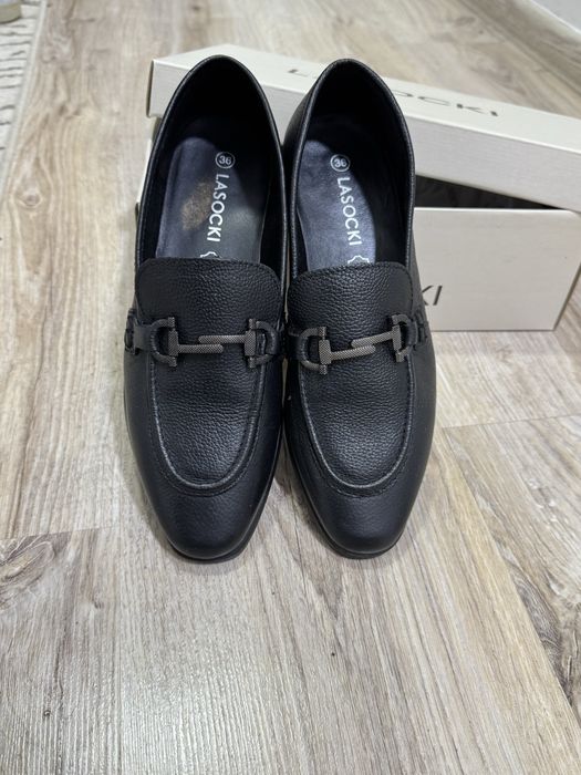 Кожени дамски обувки луфъри Lasocki