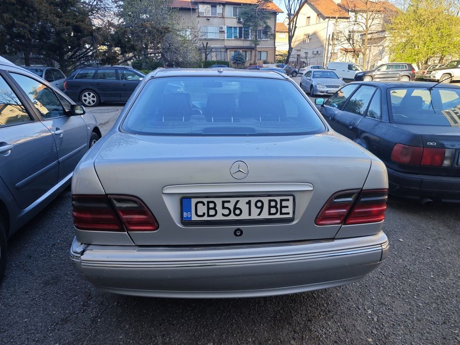 Mercedes-Benz E320 4MATIC 2001г.