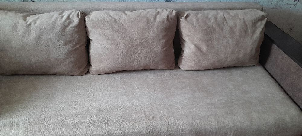 Продам диван в хорошем состоянии