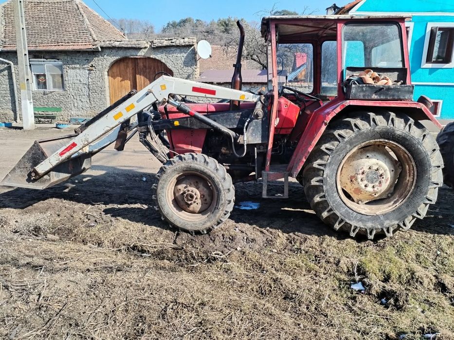 Tractor 445 universal