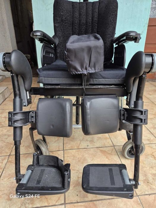 carut carucior handicap dizabilitati scaun cu rotile
