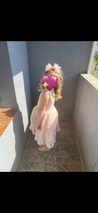 Рокля h&m 122/128 за повод