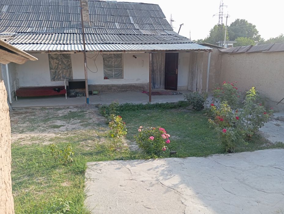 3 хонали ховли сотилади