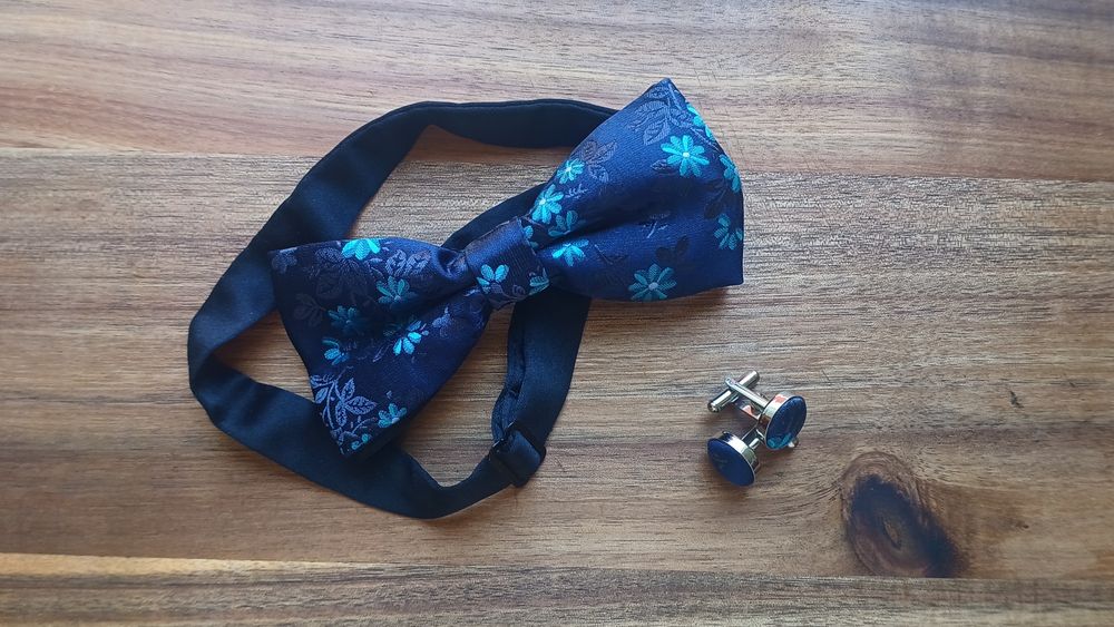 НОВО Папионка от 100% коприна с копчета за ръкавели