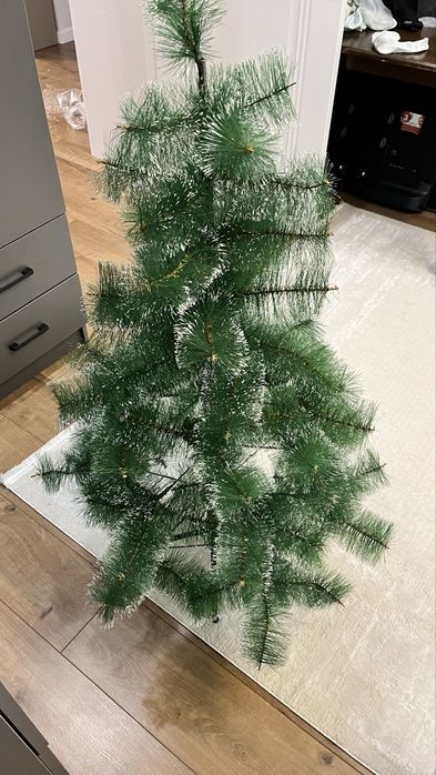 Исскуственная елка