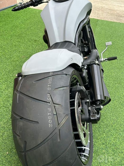 Harley-davidson v-rod tuning sotiladi