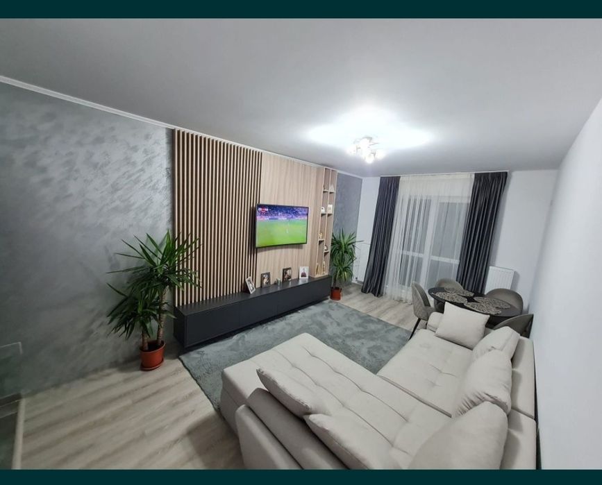 Vand apartament 3 camere
