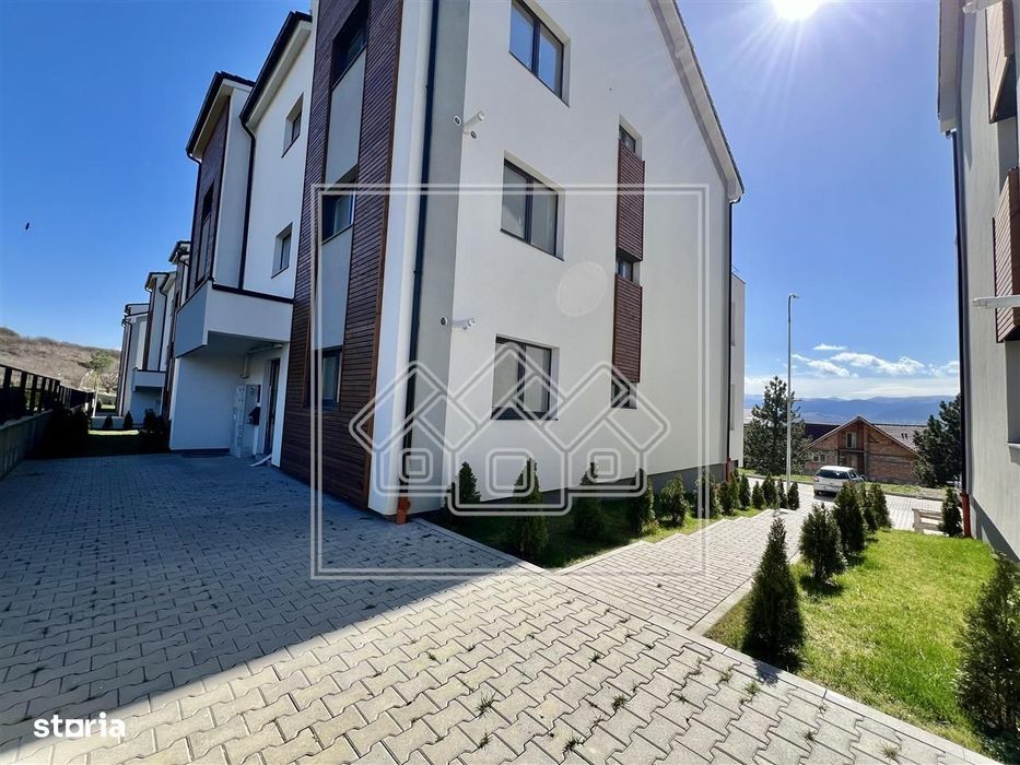 Penthouse cu 3 camere, 2 bai si balcon - la cheie