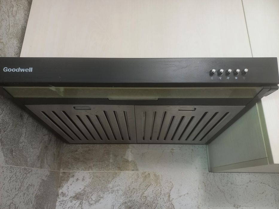 Продаю электрическую вытяжку фирмы Goodwell