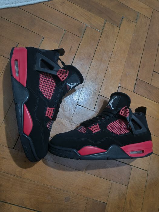 Vând Air Jordan 4 retro Red Tunder