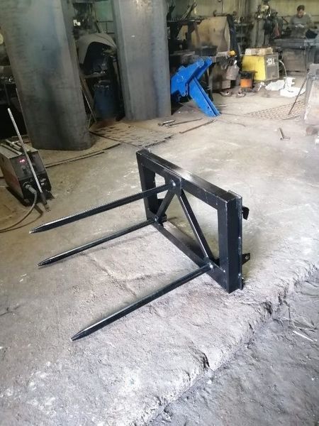 Вилы под рулоны (трезубец) (Кокшетау)