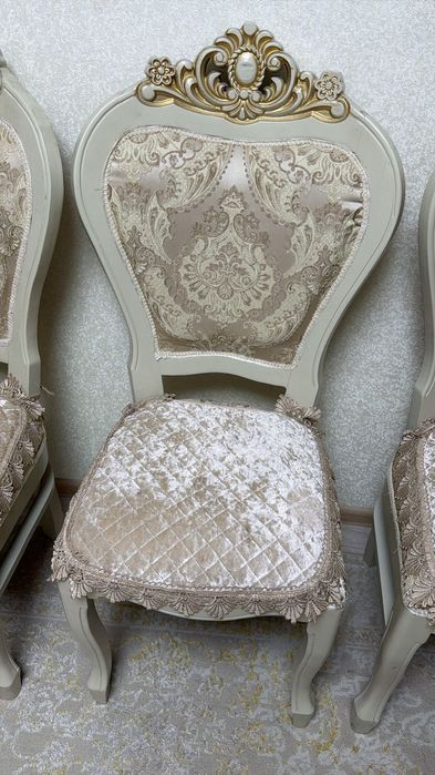 Стулья гостинные 6шт