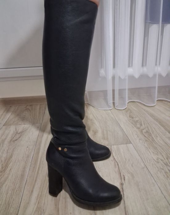 Продам зимние сапоги