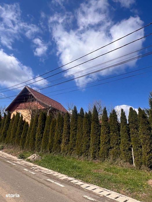 Casa tip vila cu 4 apartamente de vanzare Sovata, Mures