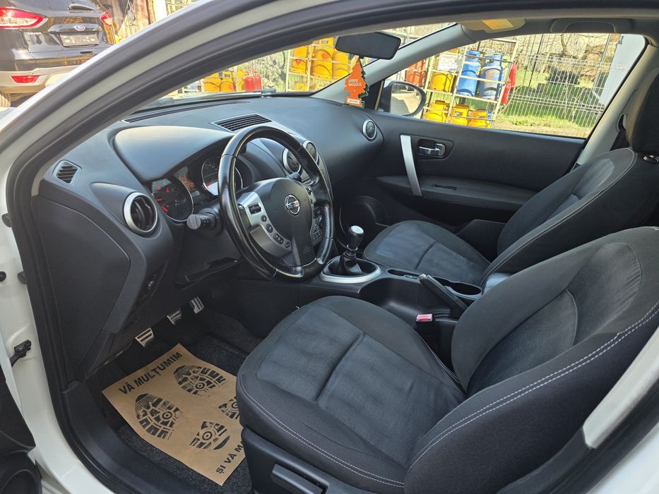 Nissan qashqai/cameră/panorama/impecabil