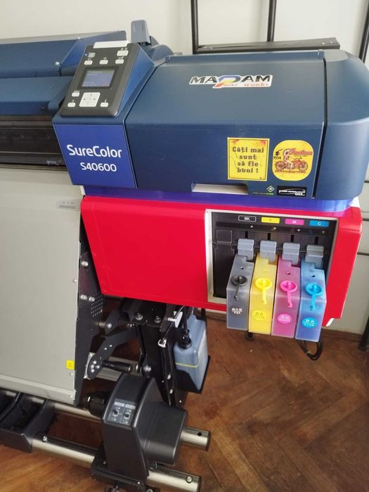Epson S40600 Imprimanta de mari dimensiuni 1.6m (Plotter) ECOSOLVENT