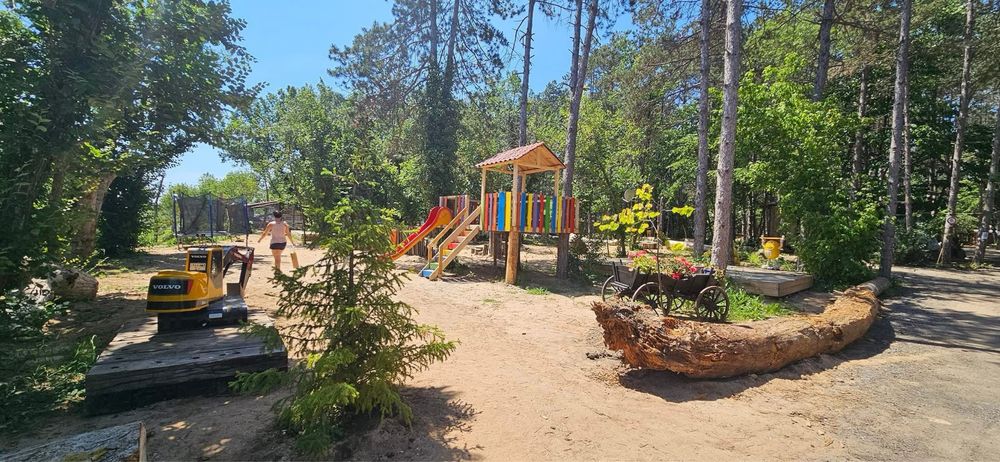 Каравана „ LeoR “- Къмпинг Созопол Еко