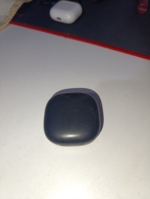 Продам безпроводные наушники