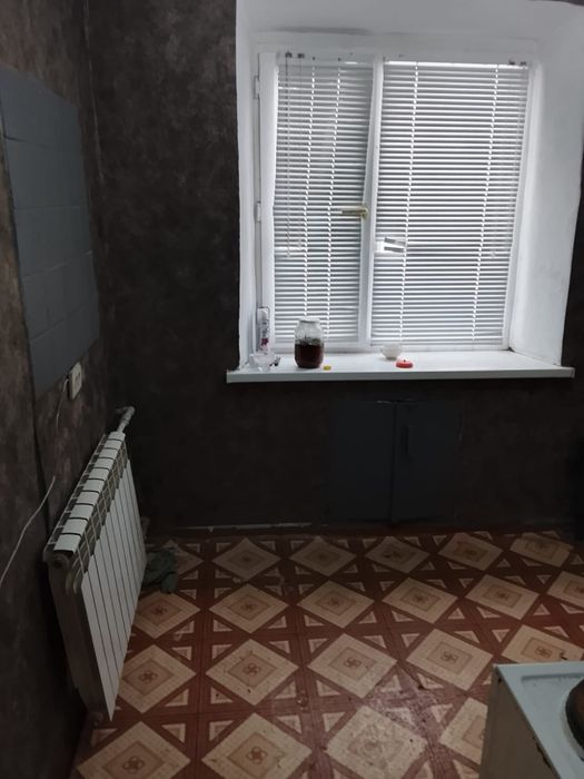 Продается теплая  2 комнатная квартира