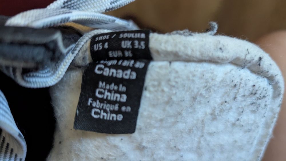 Коньки не использованные