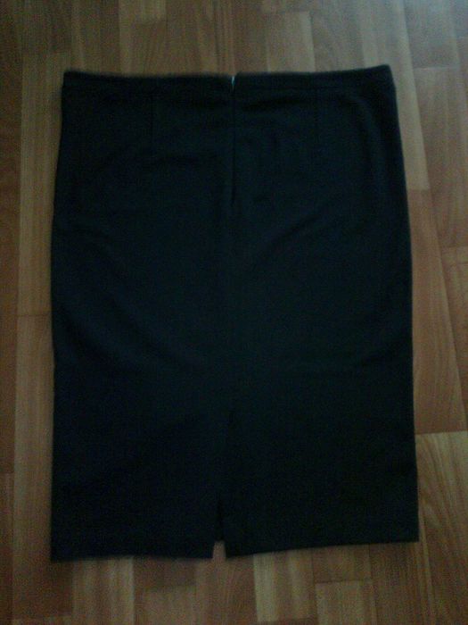Юбки 3 штуки. Черные.