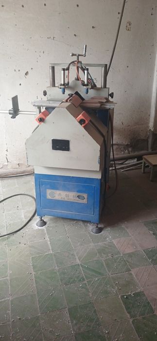 Продам станки для производства пластиковых окон.