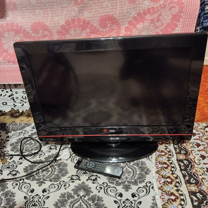 Телевизор     2000 тг