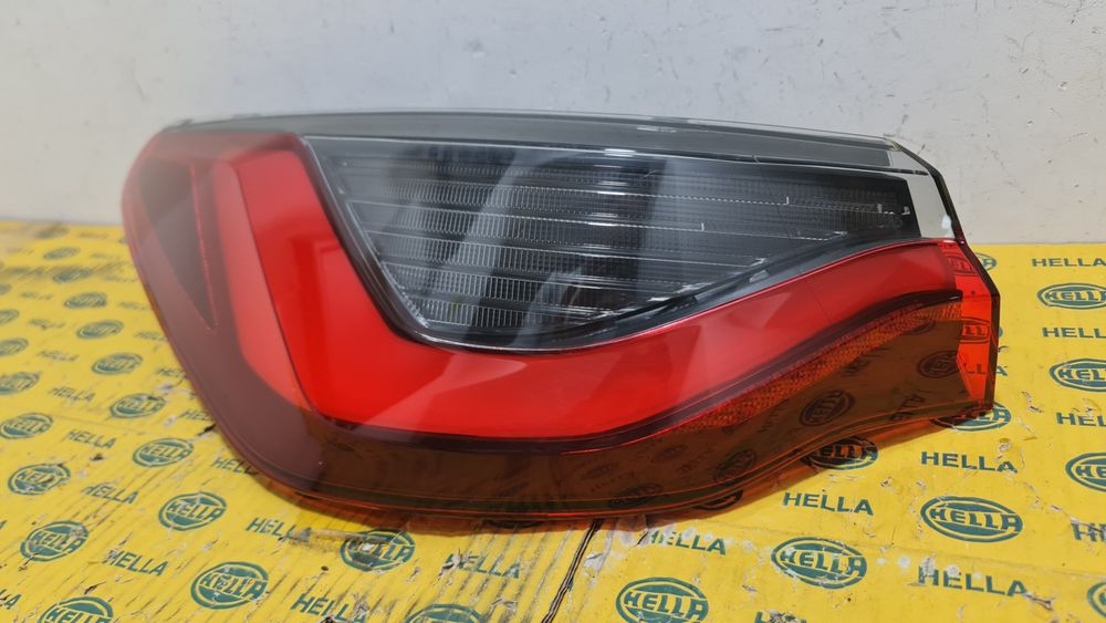 Lampa tripla stop led  BMW seria 4 G22 M4 
Produs original