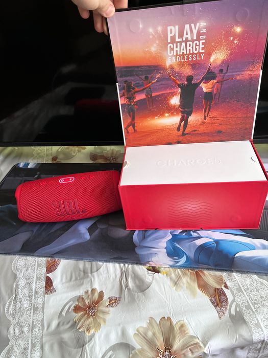 Продам JBL charge 5