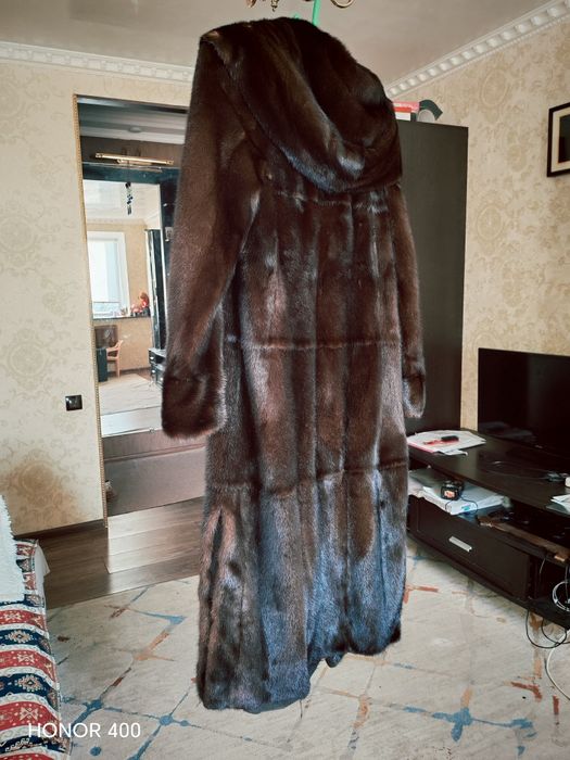 Продам норковые шубы