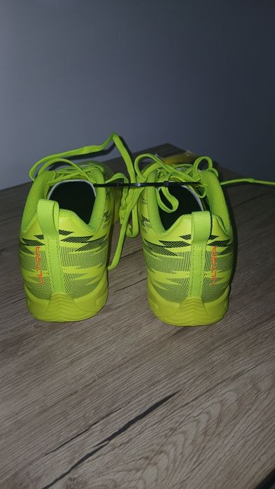 Puma ultra 6 play jr , sală
