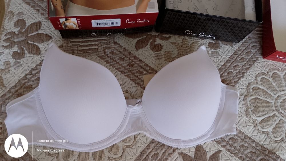 Сутиен 90В чисто нов