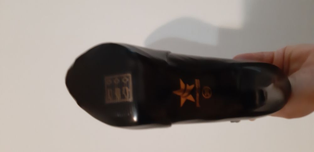 Pantofi Primadonna 36