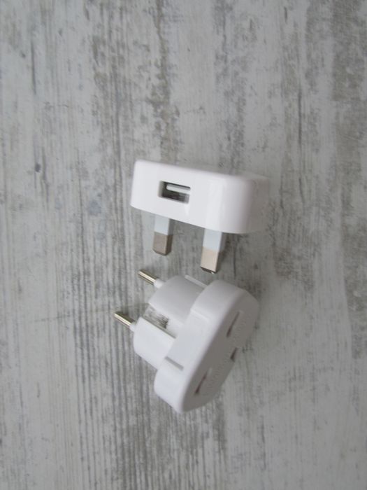 Зарядни iPhone, iPod и телефони (UK стандарт) - Apple Модел А1399 USB